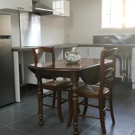 Apartment Recent, Proche Centre Ancien *